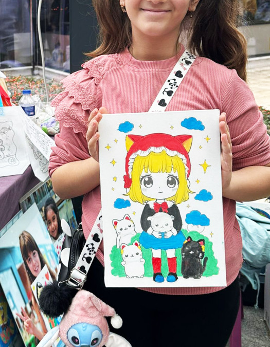 Anime Kız Ressam Seti - 20 x 30 cm Önçizimli Tuval, 2 Adet Fırça, Palet, Boyalar ve Şövale Anime Kız Ressam Seti - 20 x 30 cm Önçizimli Tuval, 2 Adet Fırça, Palet, Boyalar ve Şövale