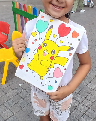 Pikaçuu Çocuk Ressam Seti - 20 x 30 cm Önçizimli Tuval, 2 Adet Fırça, Palet, Boyalar ve Şövale