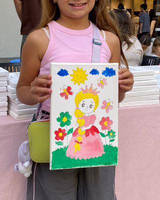 Rapunzel Çocuk Ressam Seti - 20 x 30 cm Tuval, 2 Adet Fırça, Palet, Boyalar ve Şövale