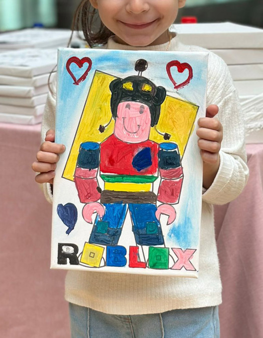 Robloks Çocuk Ressam Seti - 20 x 30 cm Önçizimli Tuval, 2 Adet Fırça, Palet, Boyalar ve Şövale Robloks Çocuk Ressam Seti - 20 x 30 cm Önçizimli Tuval, 2 Adet Fırça, Palet, Boyalar ve Şövale
