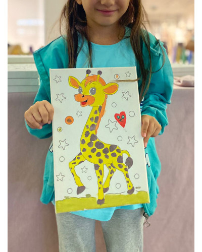 YAVRU ZÜRAFA Minik Ressam Seti - 20 x 30 cm Önçizimli Tuval, 2 Adet Fırça, Palet ve Boya YAVRU ZÜRAFA Minik Ressam Seti - 20 x 30 cm Önçizimli Tuval, 2 Adet Fırça, Palet ve Boya