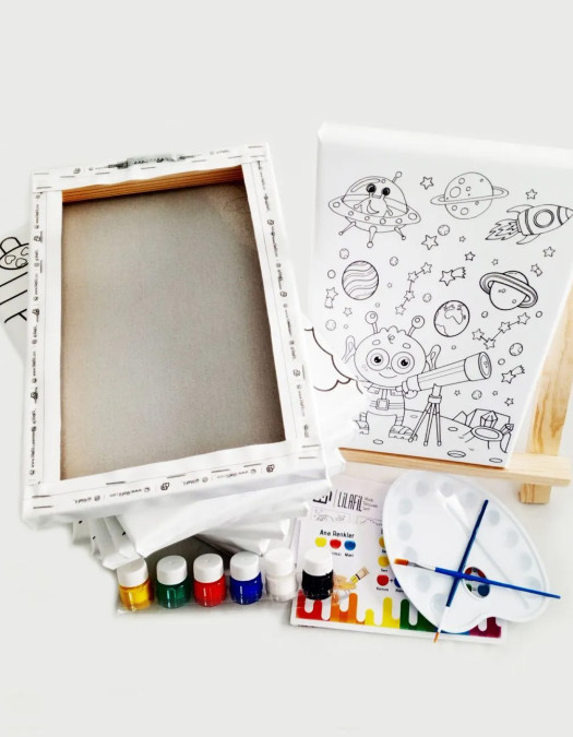 10'lu Çocuk Ressam Seti - 10 Ad. 20 x 30 cm Önçizimli Tuval, 2 Ad. Fırça, Palet, Boya & Şövale 10'lu Çocuk Ressam Seti - 10 Ad. 20 x 30 cm Önçizimli Tuval, 2 Ad. Fırça, Palet, Boya & Şövale